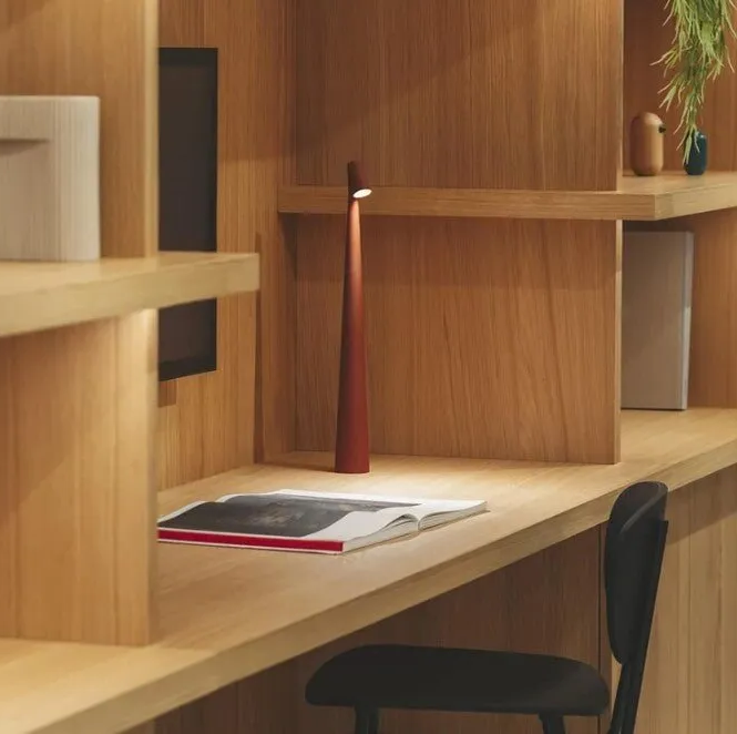 Dimmable LED table lamp, perfect for reading or dinner. A wireless, modern Nordic design mood light.