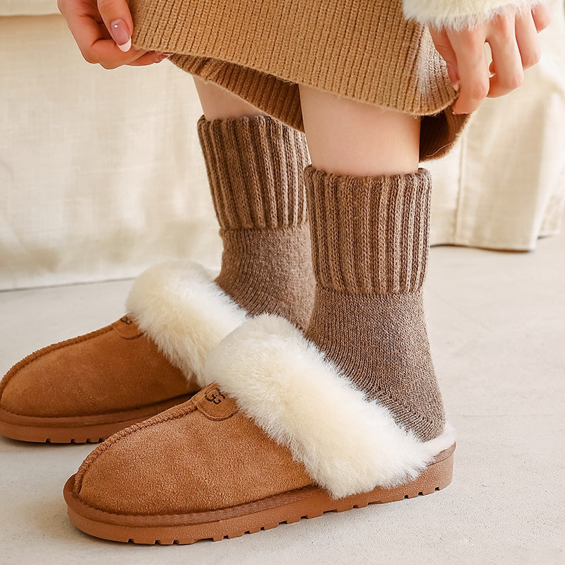 Cozy women's 5-pack winter socks. Warm thermal lounge socks providing ultimate comfort for cold weather.