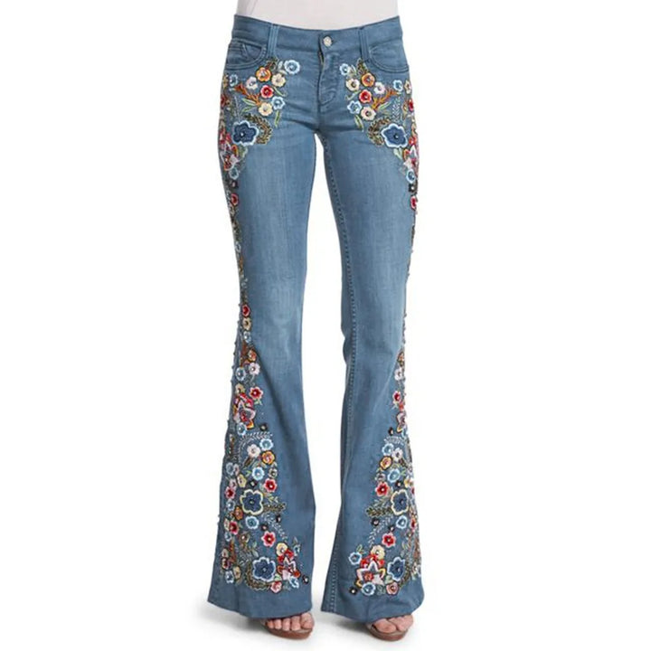 Women's 90s vintage light wash straight leg jeans, high waist for a classic retro style. Timeless casual blue denim.