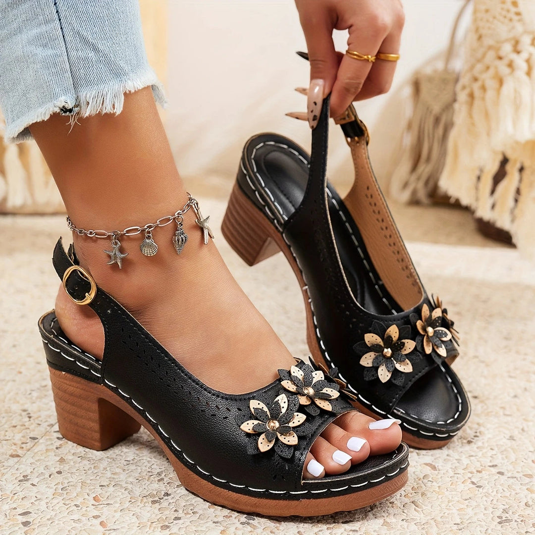 Close-up of adjustable strap on women's comfort sandals, ideal for easy fit & summer.