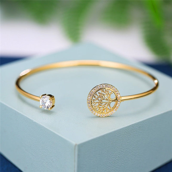 Rose gold adjustable Tree of Life bracelet for women. Symbolic meaningful gift, elegant everyday jewelry.