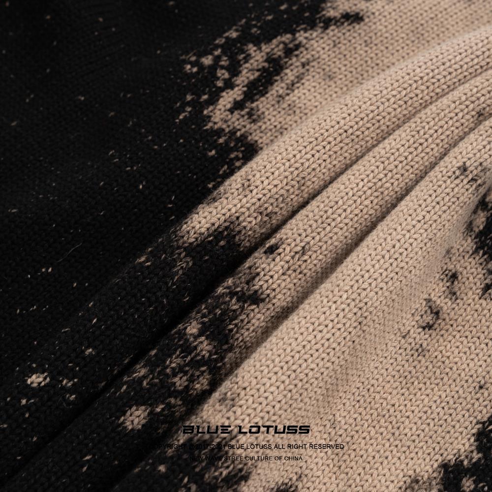 Stylish women's long sweater with an aesthetic vibe, providing cozy comfort for relaxed autumn & winter outfits.