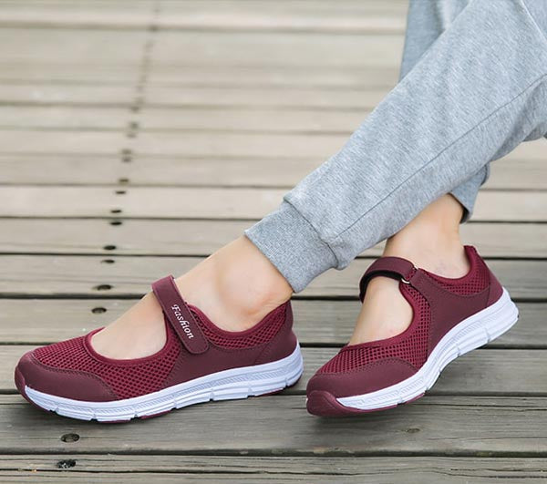 Practical AirFlow women's slip-on. Breathable mesh shoes, lightweight and comfortable for easy casual wear.
