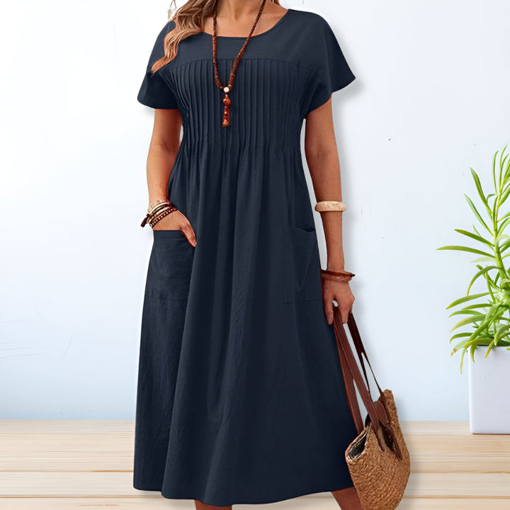 Women's airy & comfortable loose fit Tabea summer dress, perfect for casual everyday wear. Plus size friendly.