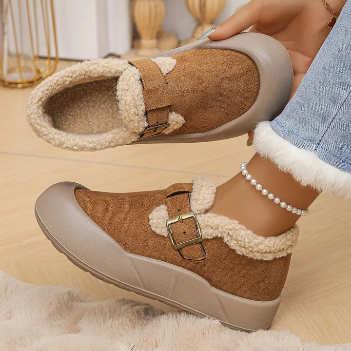 Women's comfortable Alira buckle clogs. Cozy slip-on shoes, perfect for casual and everyday versatile wear.
