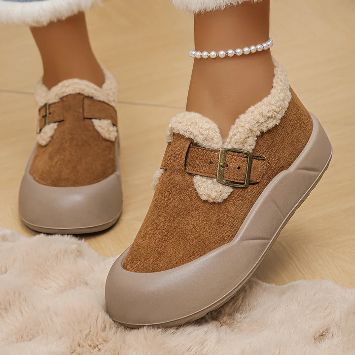 Versatile women's Alira buckle clogs. Everyday comfortable and cozy slip-on shoes in quality design.