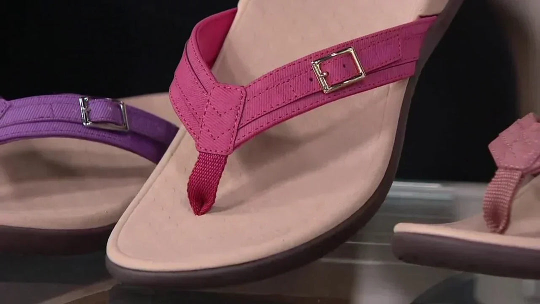 Women's walking sandals with orthopedic arch support, ensuring long-lasting comfort & stability.