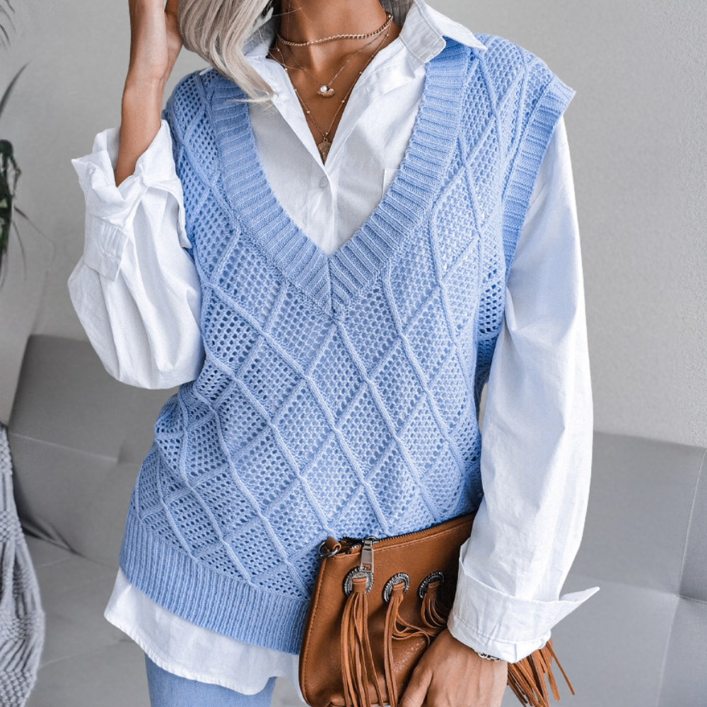 Trendy women's knitted sweater by Angeza. Cozy long-sleeve top, perfect for autumn outfits & comfortable everyday wear.