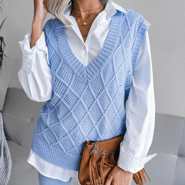 Trendy women's knitted sweater by Angeza. Cozy long-sleeve top, perfect for autumn outfits & comfortable everyday wear.