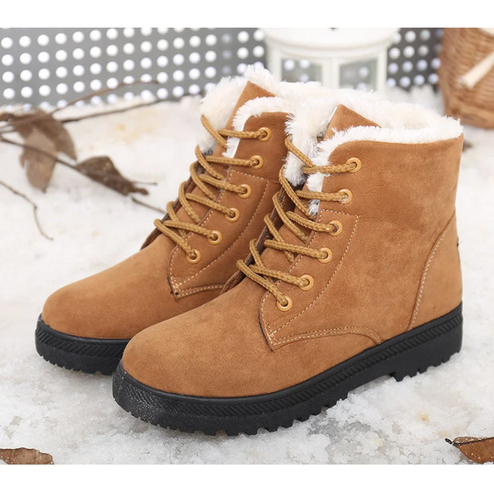 Textured view of Women's Aspen durable winter boots, built for warmth and protection in snow.