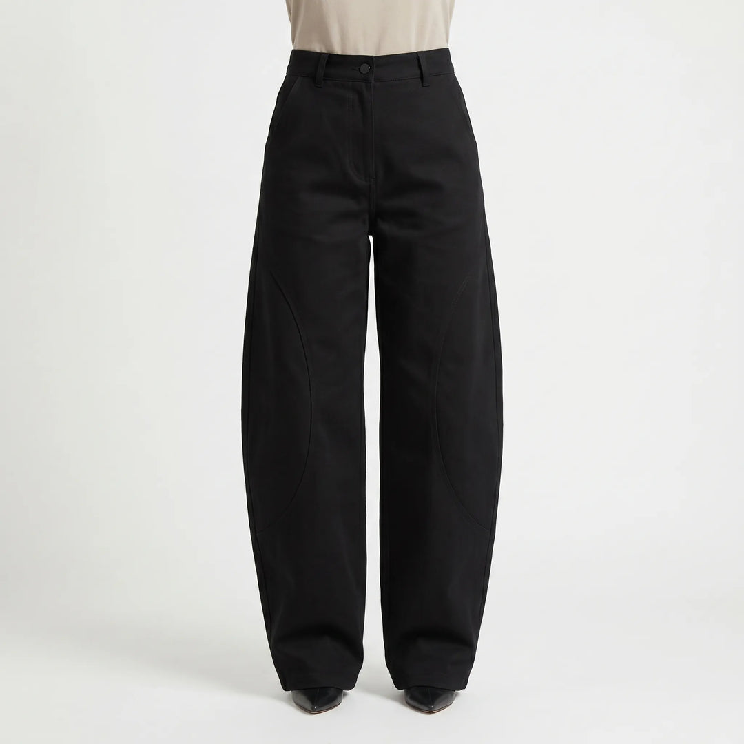 Women's vintage-style baggy barrel-leg pants, loose fit & low rise, perfect for trendy casual wear.