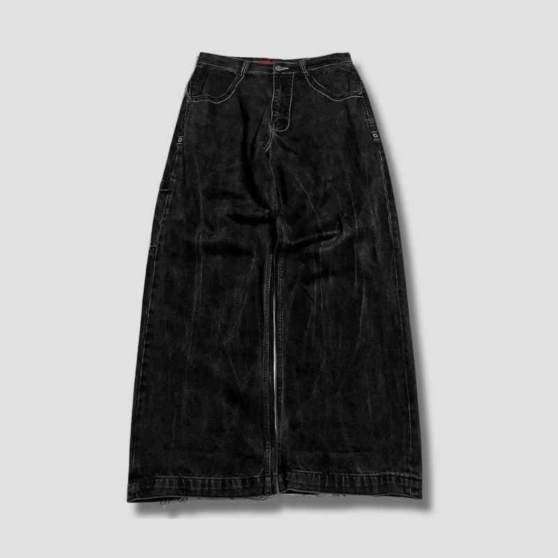 Chic black high-waist loose fit baggy jeans for women, '90s retro style denim, great for a streetwear look.