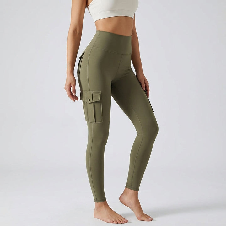 Women's black high-waisted cargo leggings with pockets, versatile for gym, yoga, and daily wear.
