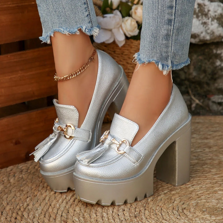 Women's platform loafers, slip-on, with elegant buckle. Cushioned for all-day comfort, versatile footwear.