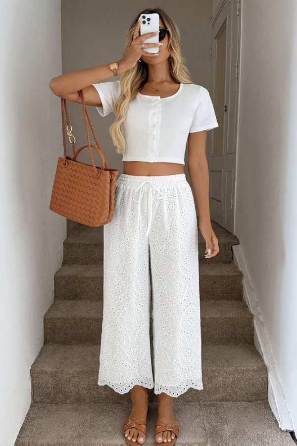 Relaxed fit women's boho cropped pants, ideal lightweight casual wear for summer comfort.