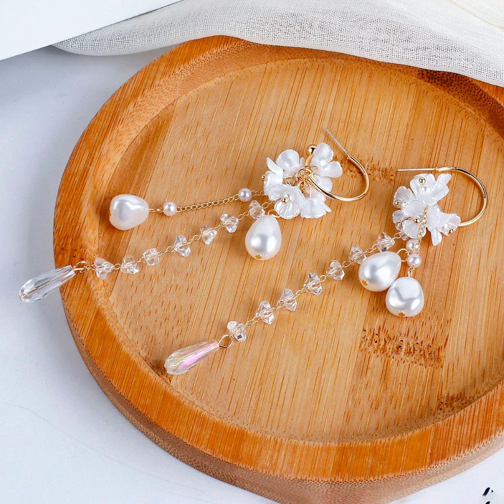 Sparkling crystal & lustrous pearl dangle earrings, Bohemian style, women's fashion.