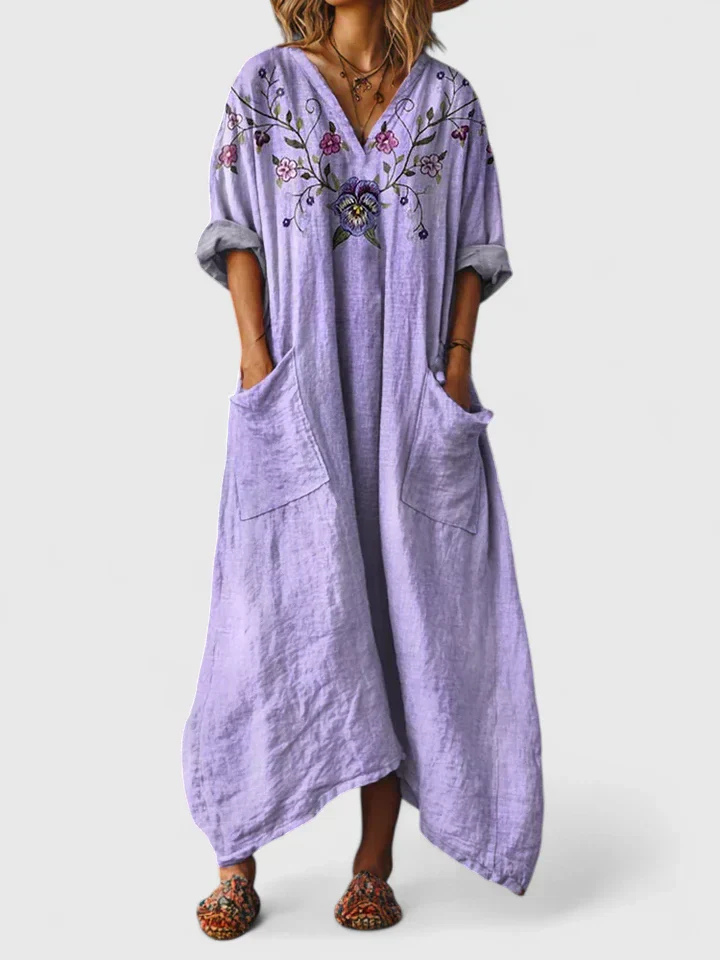 Stylish women's printed bohemian jumpsuit. Loose wide-leg design, perfect for summer comfort and vacation.