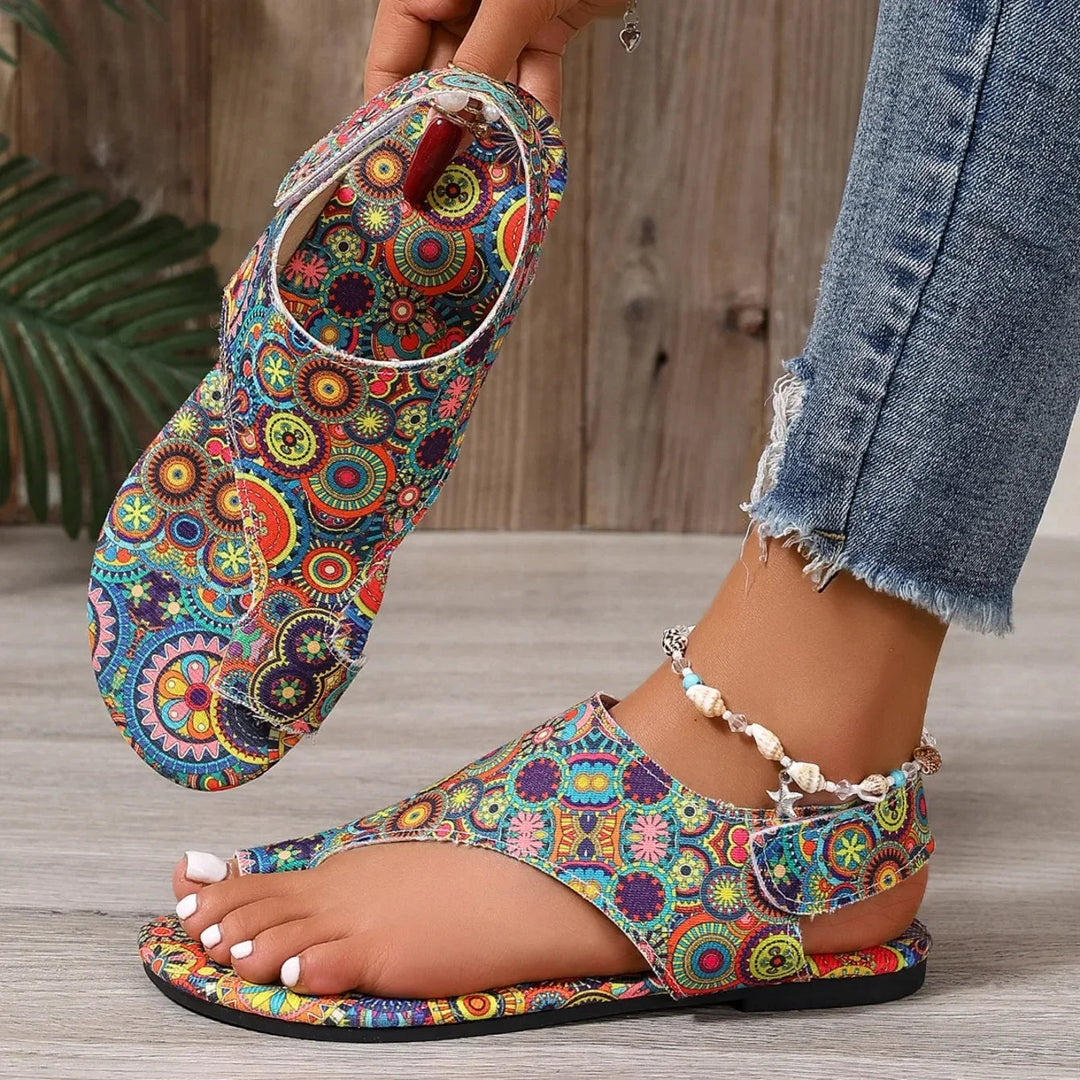 Bohemian printed slingback flats for women. Comfortable open-toe casual shoes, perfect for stylish summer wear.