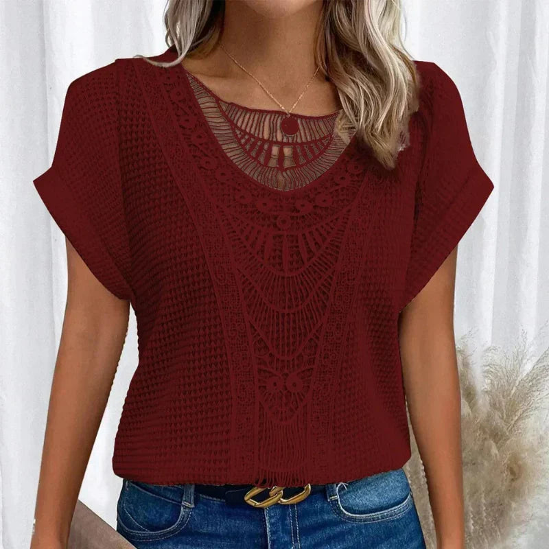 Chic bohemian style women's blouse, with beautiful crochet detail, ideal for casual summer outfits.