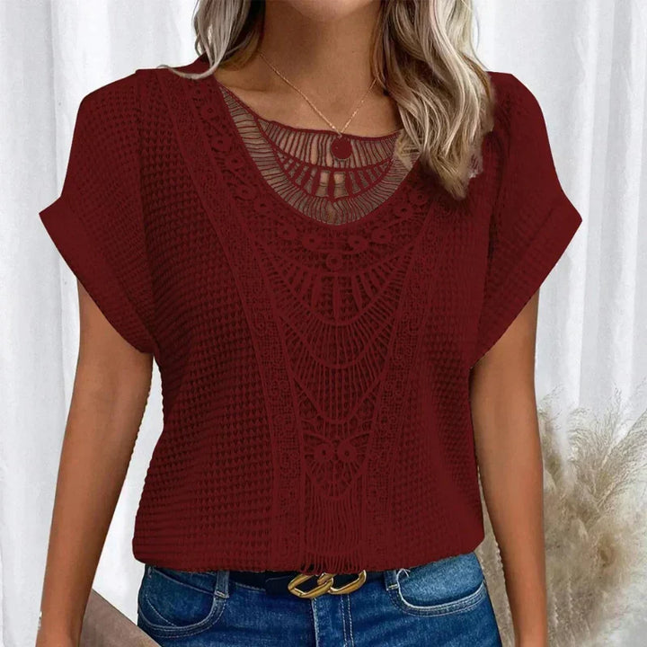 Chic bohemian style women's blouse, with beautiful crochet detail, ideal for casual summer outfits.