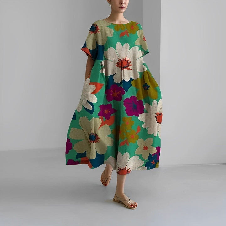 Women's comfortable floral maxi dress, embodying effortless boho style. Great for summer & vacation.