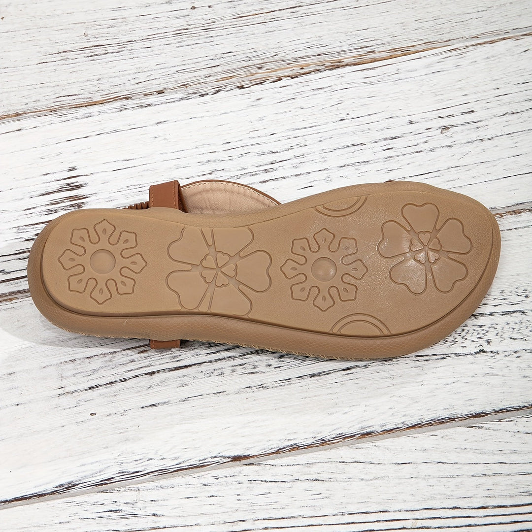 Trendy women's flat bohemian sandals, sparkling rhinestones, intricate beading, secure toe ring.