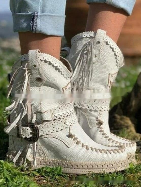 Women's casual boho western ankle boots with stylish fringe, easy slip-on design.