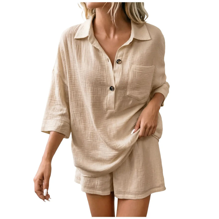 Women's breathable beach shorts set, perfect for summer comfort and relaxed vacation wear.
