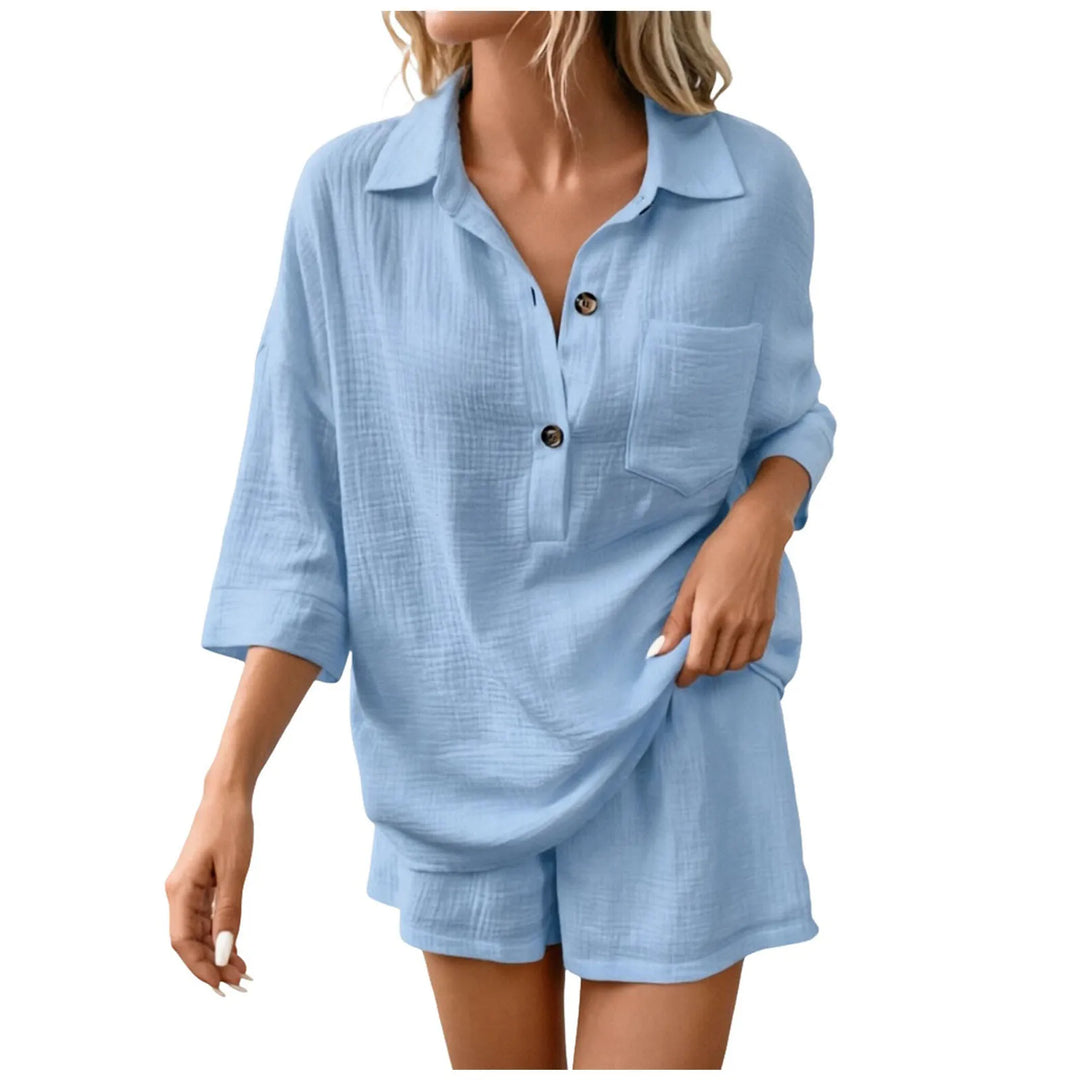 Two-piece women's shorts set for beachwear, featuring a relaxed fit and breathable fabric, ideal for summer.