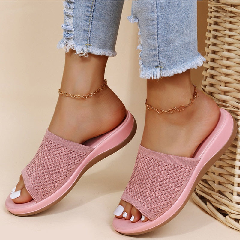 Women's breathable comfort slippers with orthopedic arch support for indoor & outdoor casual wear.