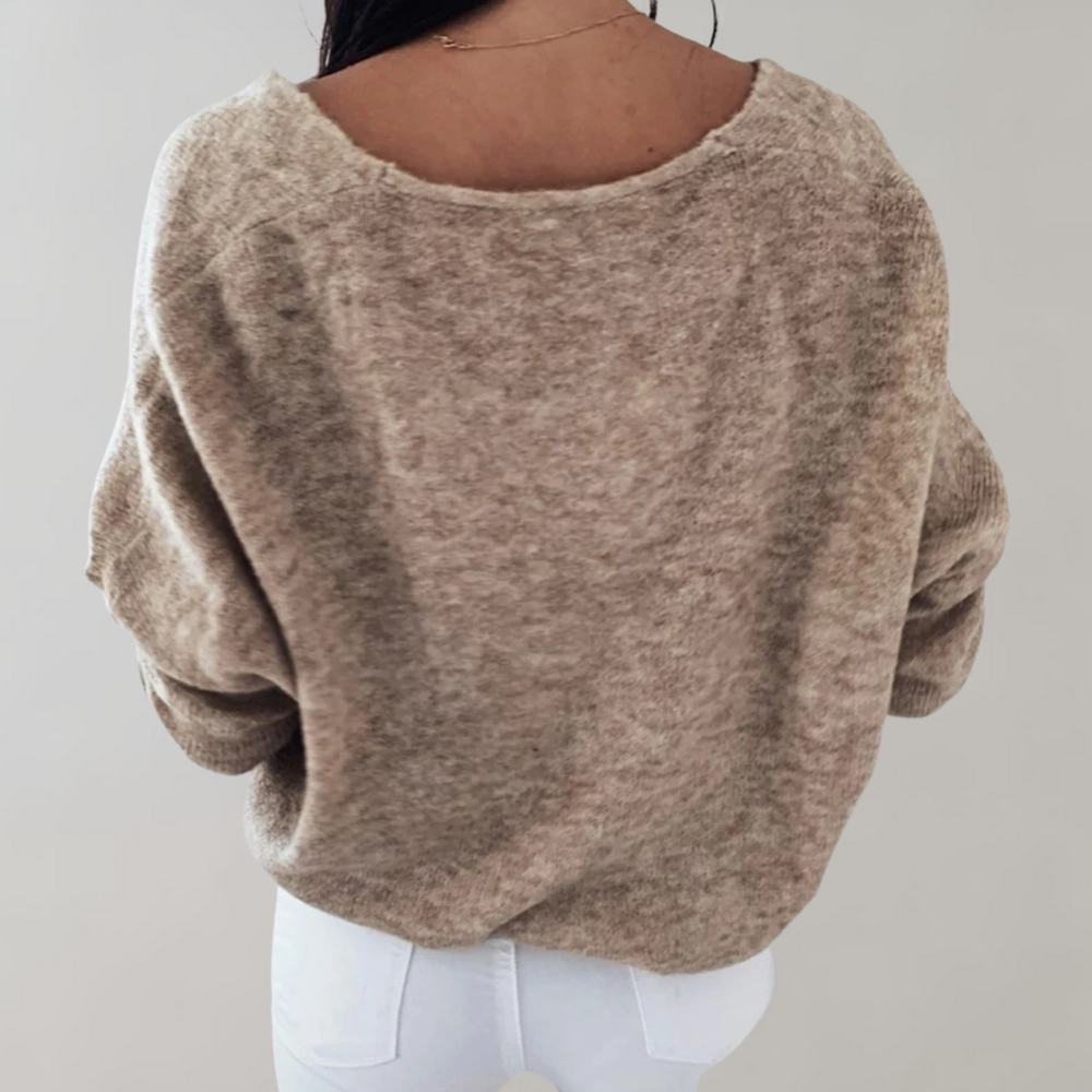 Fashionable women's breathable sweater, long-sleeve knit for all-season comfort & everyday style.