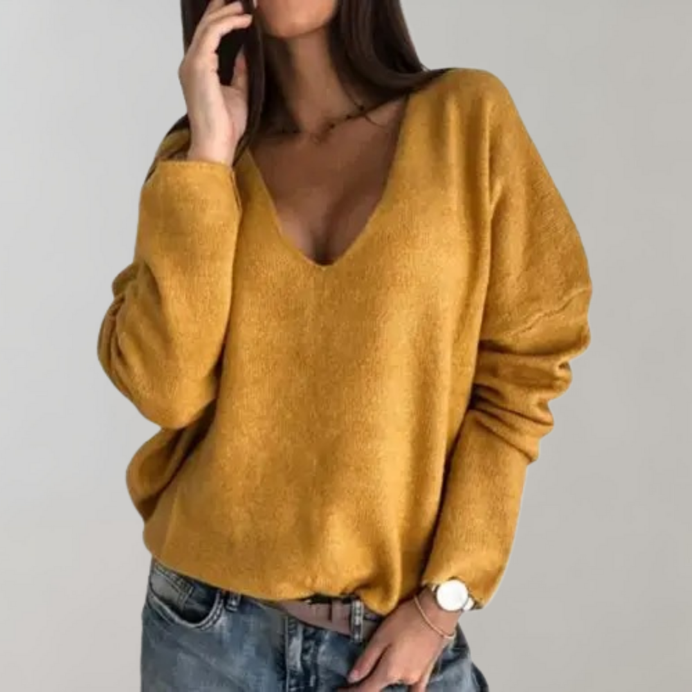 Stylish ladies breathable jumper, perfect for everyday wear. Soft knit, round neck, all-season comfort.