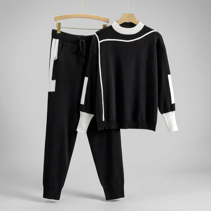 White women's breathable knit leisure set, featuring a soft texture and relaxed fit for daily wear