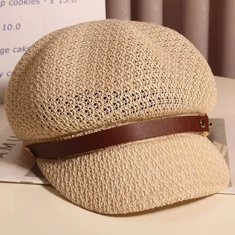 Women's summer fashion sun hat: breathable knitted design with a chic buckle, perfect for beach style.