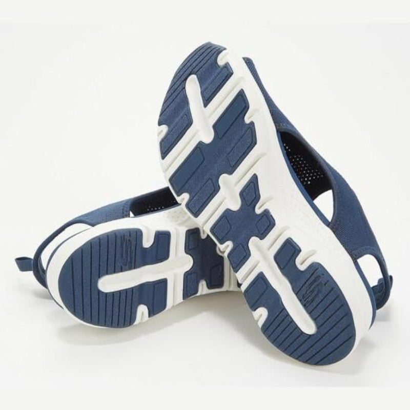 Easy slip-on women's platform sandals with breathable mesh, ensuring comfortable and stylish summer adventures.