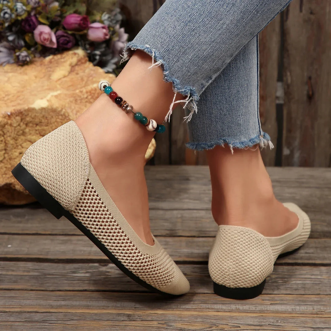 Breathable Calora women's flats with pointed toe, perfect lightweight shoes for spring fashion.