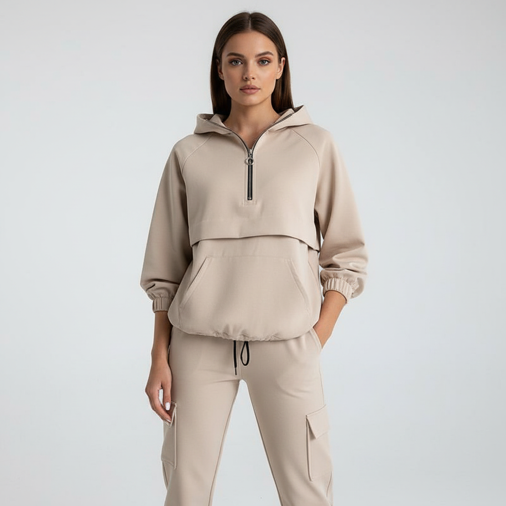 Stylish two-piece women's tracksuit with zip-up jacket, ideal for casual wear