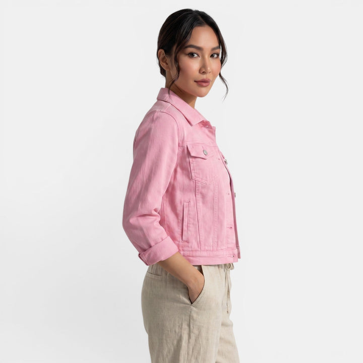 Elegant neutral-colored women's fitted jacket, a versatile contemporary piece for everyday fashion & urban styling.