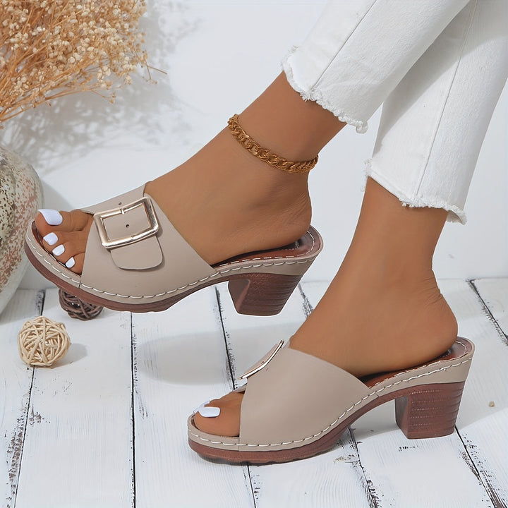Women's casual sandals with adjustable straps, comfort-focused for everyday summer wear.