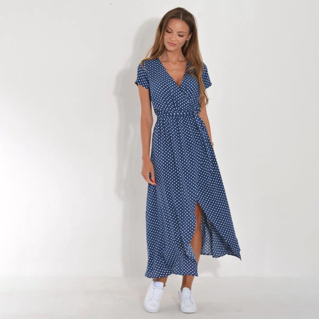 Everyday wear women's casual dress, light and airy, with fashionable puff sleeves.