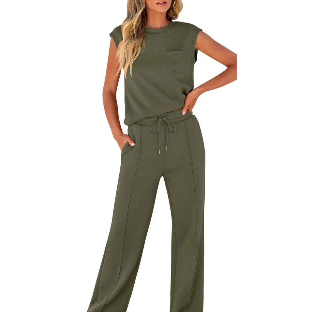 Relaxed fit women's summer lounge set. Soft, breathable fabric two-piece outfit for ultimate casual comfort & style.