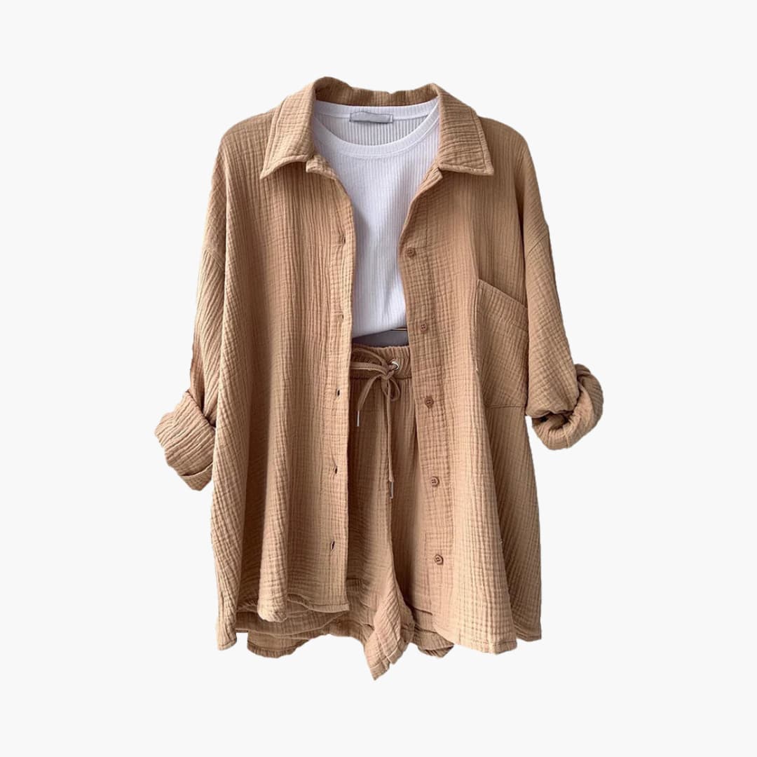 Breathable lightweight women's two-piece set, ideal for casual summer wear.