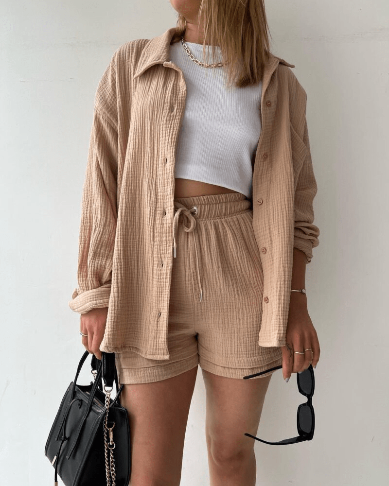 Mila two-piece women's outfit: relaxed fit linen shirt and pants, perfect for summer casual wear