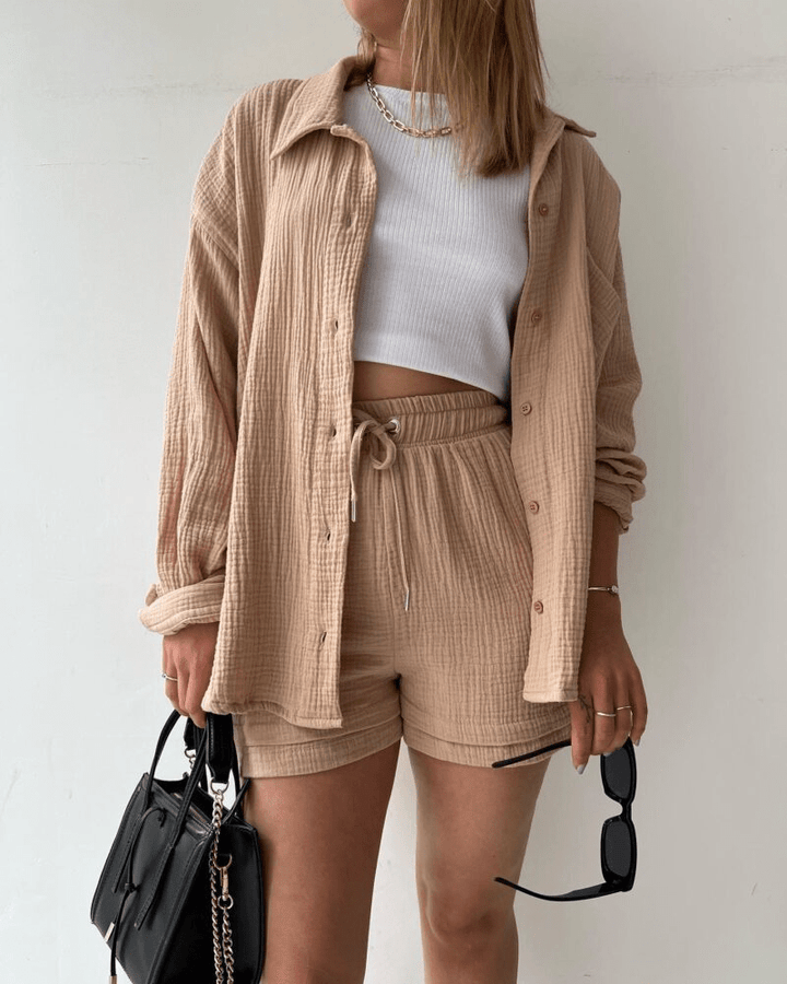 Mila two-piece women's outfit: relaxed fit linen shirt and pants, perfect for summer casual wear