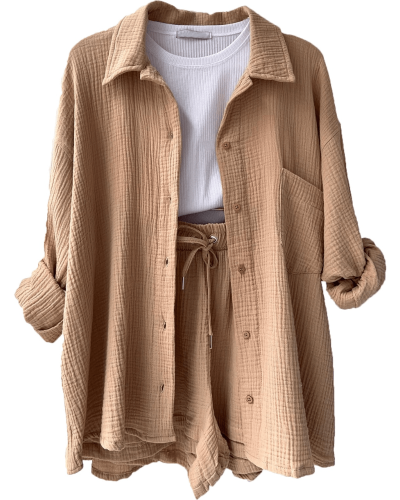 Comfortable women's two-piece set, ideal for vacation or relaxed summer fashion