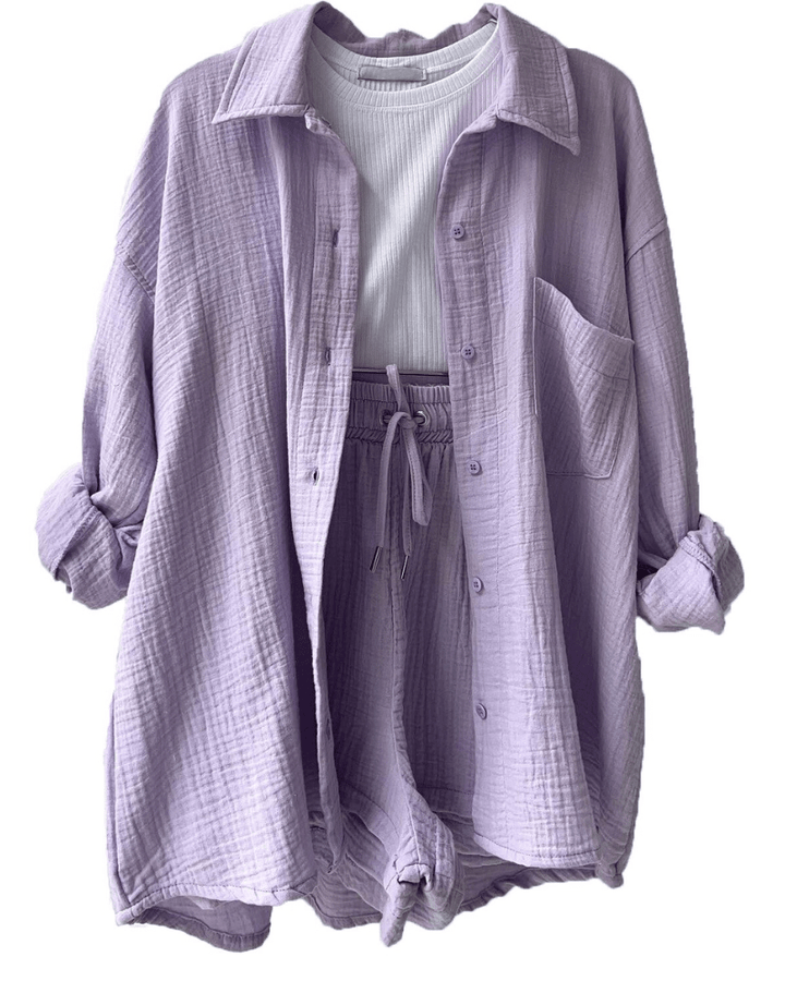 Versatile women's summer set for everyday wear, featuring a long-sleeve top and comfy pants
