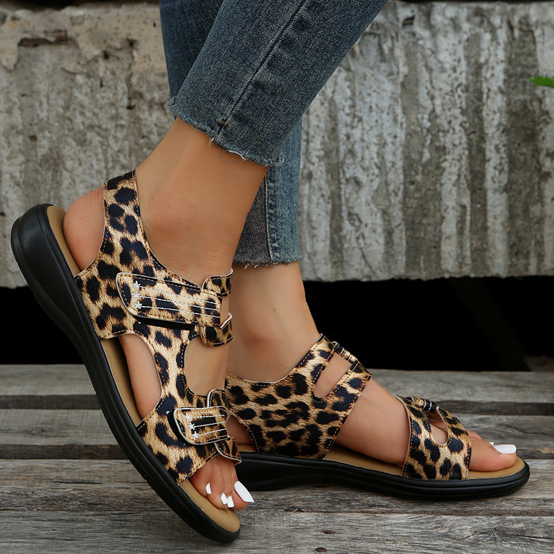 Women's casual low-heel sandals with velcro closure for ultimate everyday comfort.