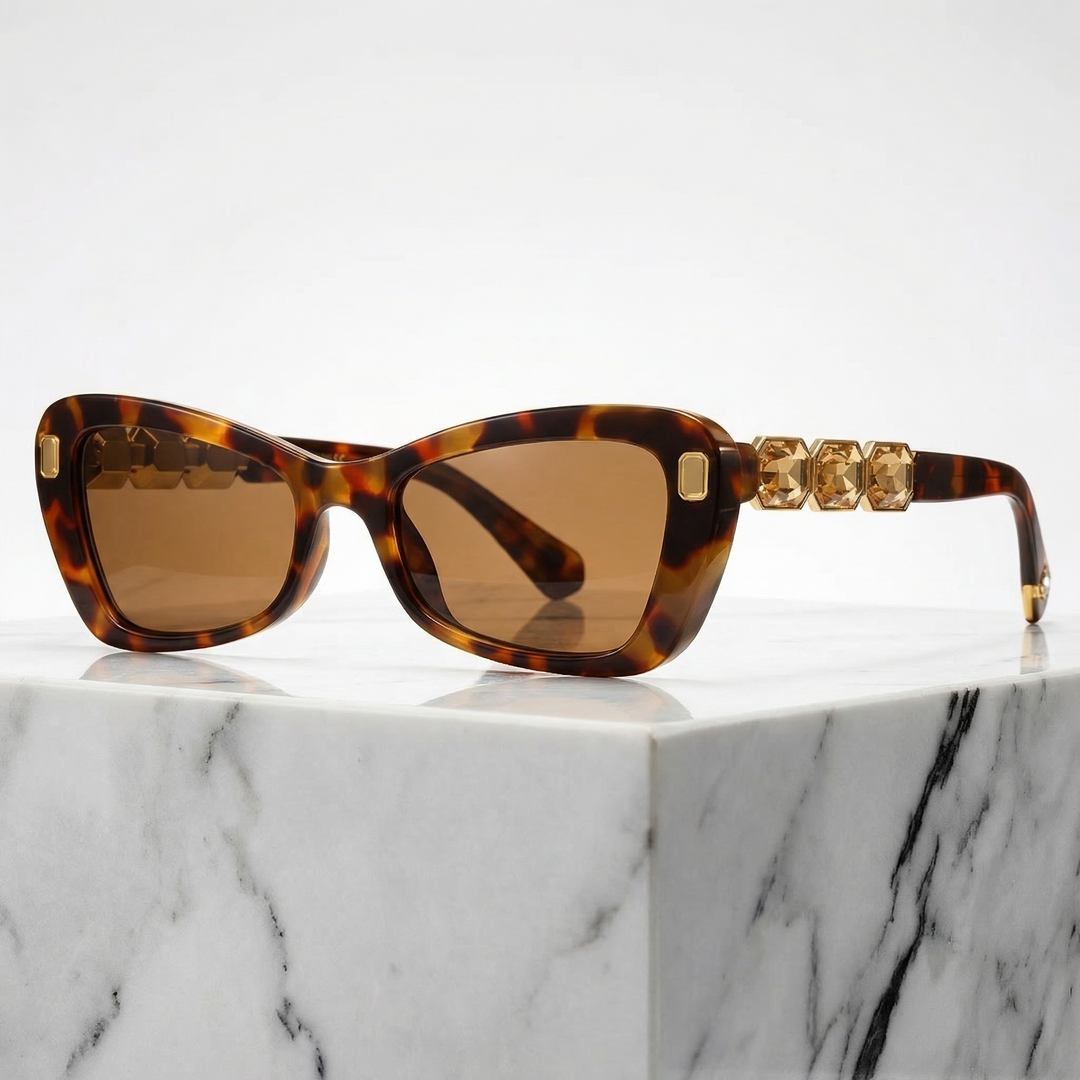 Travel-ready women's cat-eye sunglasses. UV400 protection for stylish, safe eyewear on the go.