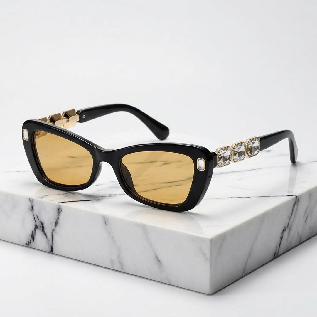 Protect your eyes with these women's cat-eye sunglasses, offering essential UV400 sun protection.