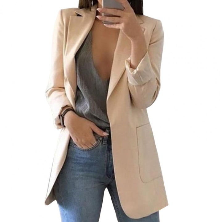 Everyday fashion women's blazer. Chic pocket jacket, versatile for professional outfits or casual wear.